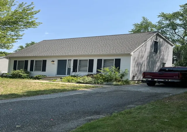 Photo 1 of Sale Pending at 25 Amos Dr, Springfield, MA 01118 | MLS# 73543410 | Listing updated on 2026-08-30