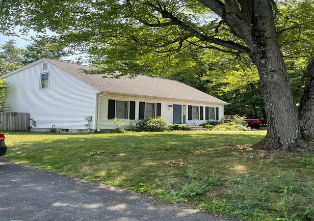 Photo 2 of Sale Pending at 25 Amos Dr, Springfield, MA 01118 | MLS# 73543410 | Listing updated on 2026-08-30