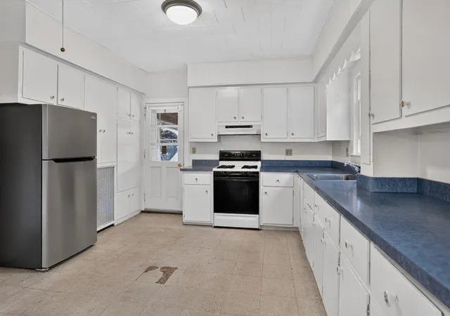 Photo 3 of Single family home for sale at 120 Edinboro St, Marlborough, MA 01752 | MLS# 73568470 | Listing updated on 2026-09-11