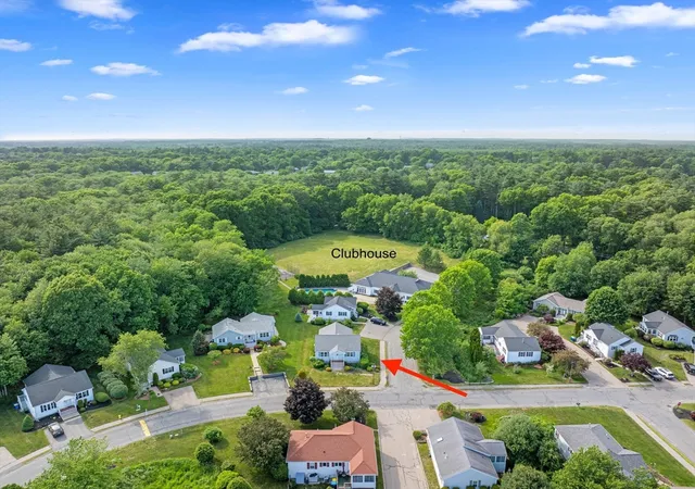 Homes for sale in East Bridgewater, MA | 90 Crystal Water Dr #90, East Bridgewater, MA 02333 | MLS# 73533743