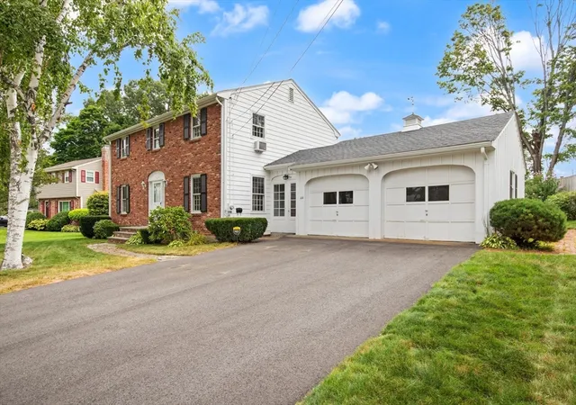 1st image of 44 Pennsylvania Ave, Reading, MA 01867 | MLS# 73566023