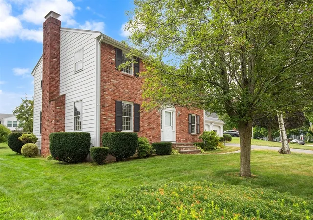 Photo 3 of Sale Pending at 44 Pennsylvania Ave, Reading, MA 01867 | MLS# 73566023 | Listing updated on 2026-08-31