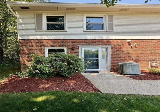 Homes for sale in Northampton, MA | 162 Prospect Ave, Northampton, MA 01060 | Houzeo