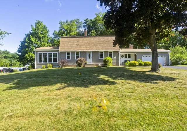 2nd image of 148 Clover Hill Dr, Feeding Hills, MA 01030 | MLS# 73543925