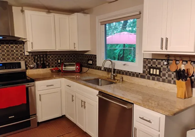 3rd image of 9 Packard Rd, Milford, MA 01757 | MLS# 73559487
