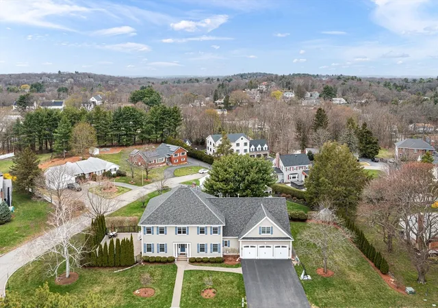 2nd image of 37 Mayflower Road, Winchester, MA 01890 | MLS# 73502853
