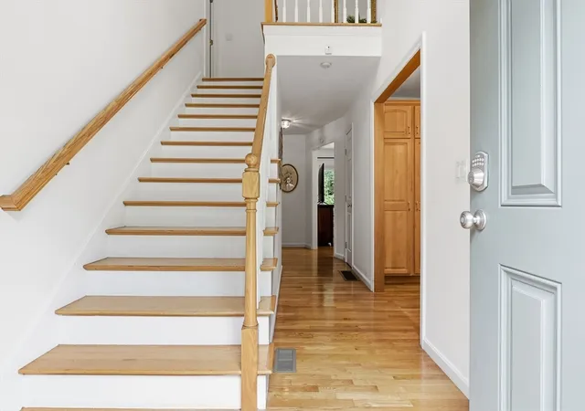 Photo 4 of Single family home for sale at 32 Shaker Ln, Littleton, MA 01460 | MLS# 73553628 | Listing updated on 2026-09-03