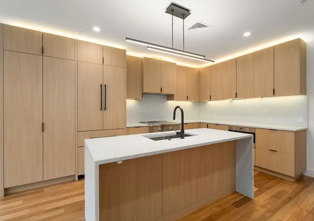 2nd image of 58 Kent #302, Brookline, MA 02445 | MLS# 73560673