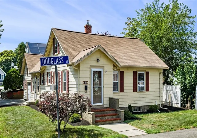 1st image of 1 Douglass St, Lynn, MA 01904 | MLS# 73563774