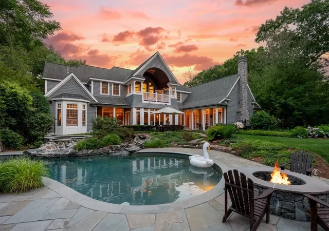 1st image of 11 Black Horse Lane, Andover, MA 01810 | MLS# 73561392