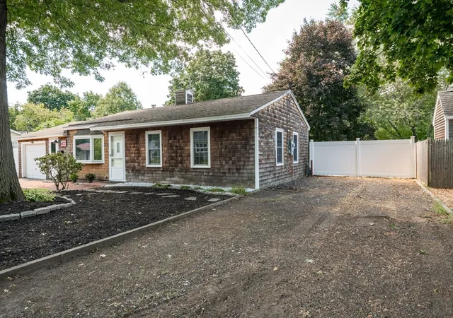 Photo 3 of Sale Pending at 42 Avery Street, Ipswich, MA 01938 | MLS# 73568828 | Listing updated on 2026-09-19