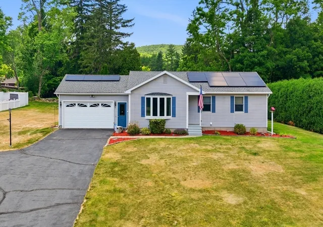Homes for sale in Northampton, MA | 15 Tiffany Lane, Northampton, MA 01062 | MLS# 73536538