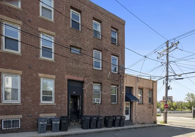 1st image of 25 Divison St, Chelsea, MA 02150 | MLS# 73559256