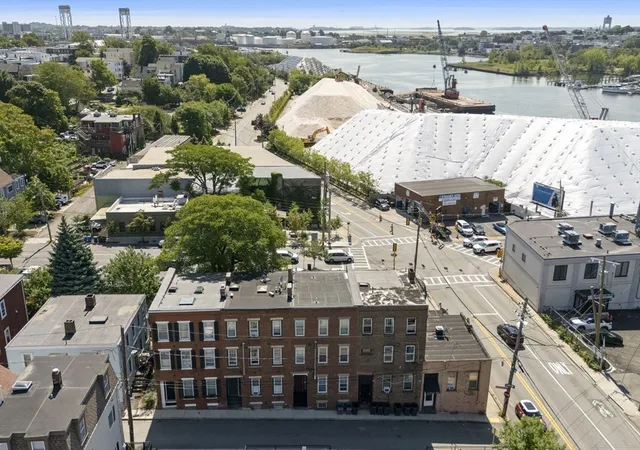 Listing Photo 4 - Condo for sale in building located at 25 Divison St, Chelsea, MA 02150