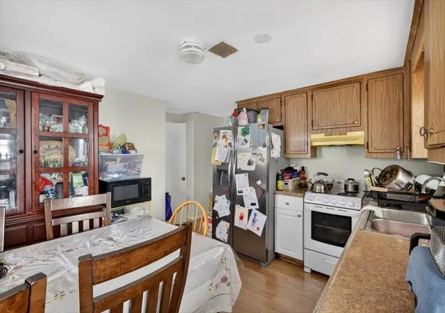 3rd image of 596 Ash St, Brockton, MA 02301 | MLS# 73471676