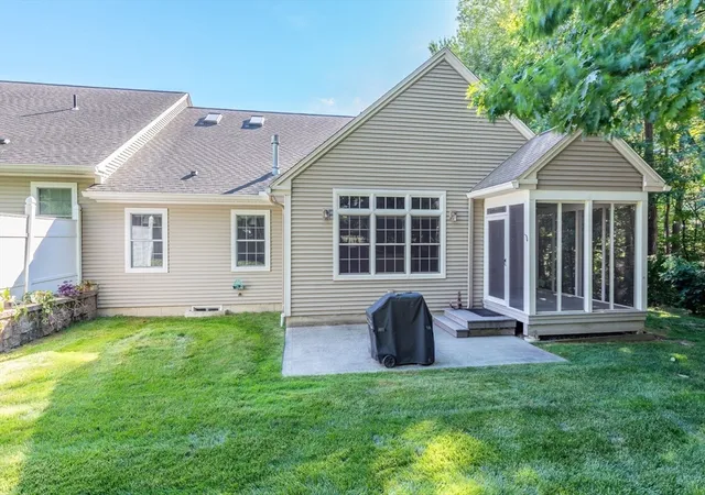 4th image of 91 Shadow Brook Est #91, South Hadley, MA 01075 | MLS# 73541414