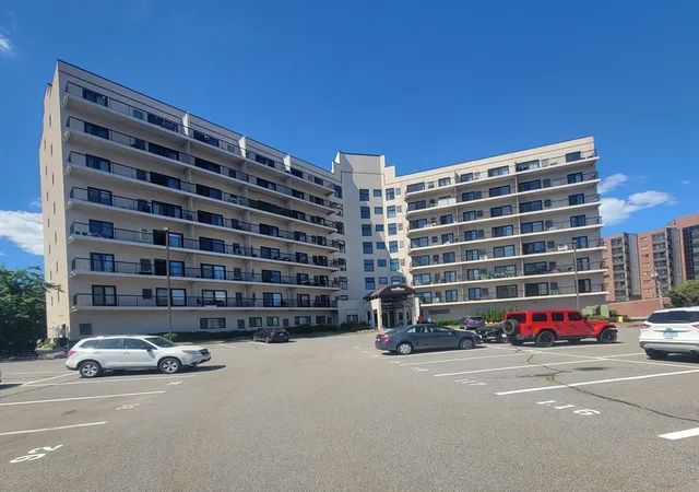 Homes for sale in Quincy, MA | 133 Commander Shea Blvd #504, Quincy, MA 02171 | MLS# 73538306