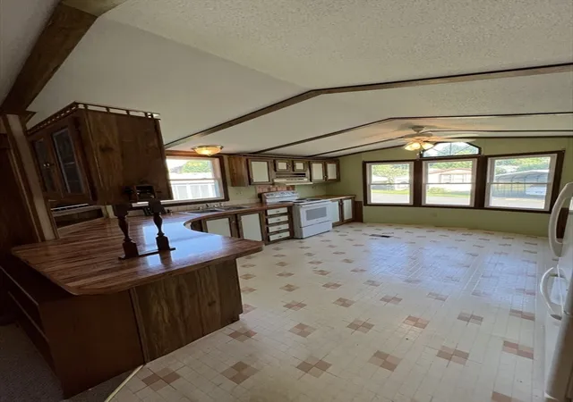 2nd image of 224 Park Circle, Sturbridge, MA 01566 | MLS# 73554529
