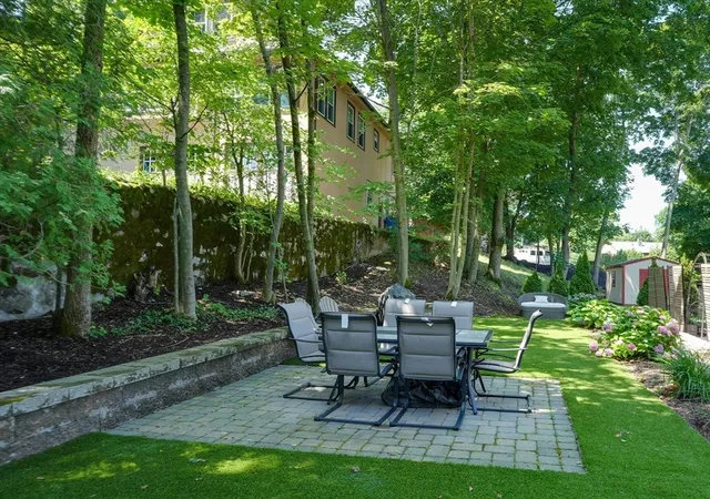 4th image of 113 White St, Belmont, MA 02478