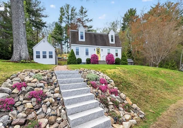 1st image of 60 Oakleaf Dr, Marshfield, MA 02050 | MLS# 73517319