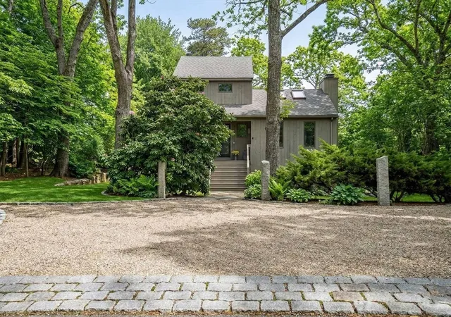 3rd image of 3 Hidden Cove Rd, Edgartown, MA 02539 | MLS# 73500165