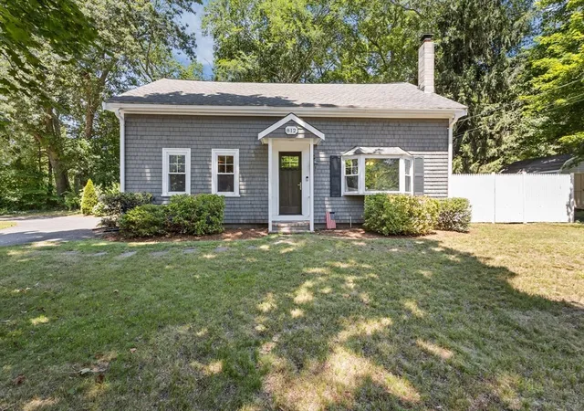 Photo 2 of Sale Pending at 812 Plymouth St, Middleboro, MA 02346 | MLS# 73549154 | Listing updated on 2026-08-18