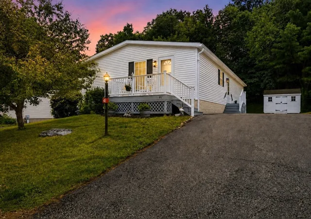 Homes for sale in Brookfield, MA | 41 Deer Run, Brookfield, MA 01506 | MLS# 73546878