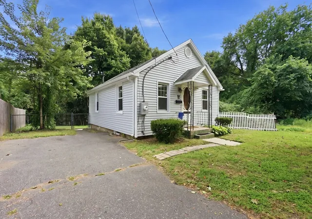 4th image of 85 Silas St, Springfield, MA 01109 | MLS# 73567858
