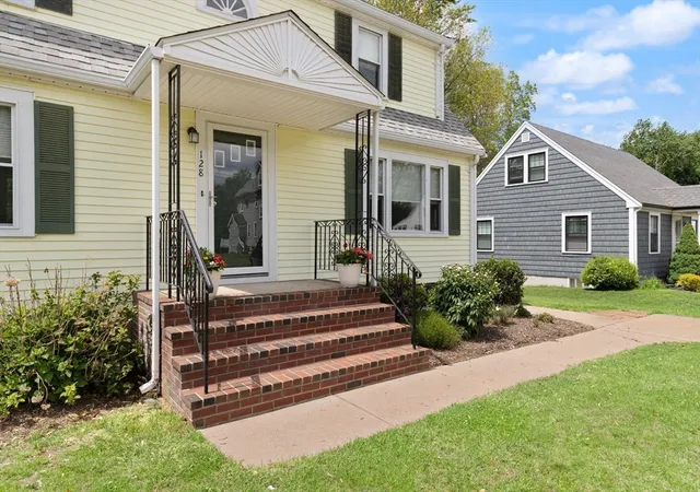 Listing Photo 5 - Condo for sale in building located at 128 Rock St, Norwood, MA 02062 - Unit #128