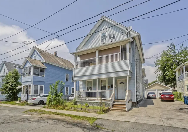 2nd image of 34 E School St, West Springfield, MA 01089 | MLS# 73555976