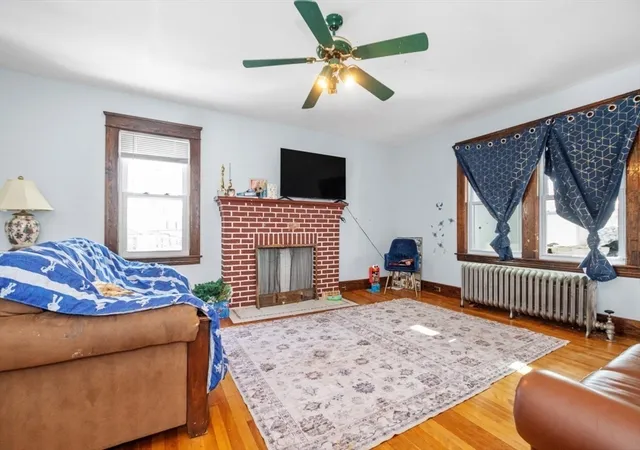 3rd image of 211 June St, Worcester, MA 01602