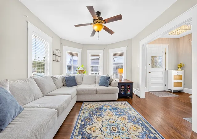 Photo 3 of Single family home for sale at 542 Shirley St, Winthrop, MA 02152 | MLS# 73568640 | Listing updated on 2026-08-30