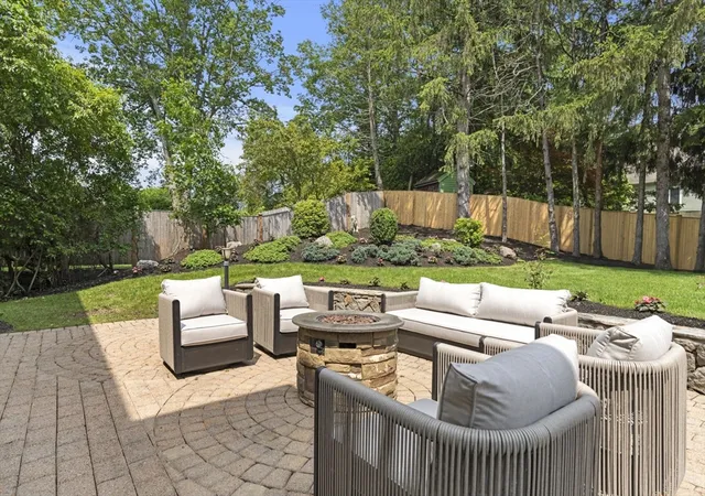 5th image of 22 Scotney Road, Newton, MA 02467 | MLS# 73494324