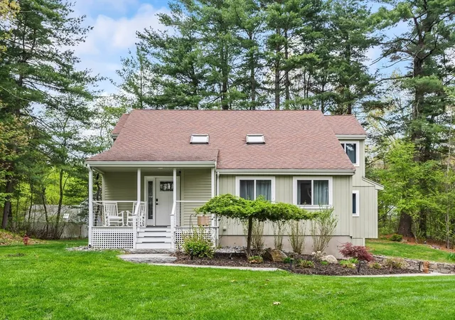 4th image of 65 Briarcliff Ln, Holliston, MA 01746 | MLS# 73518536