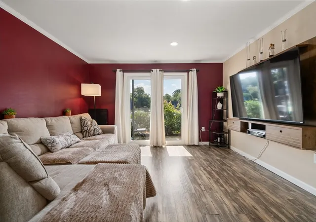 4th image of 12 Shadowbrook Ln, Milford, MA 01757