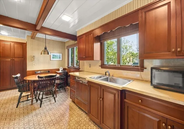 3rd image of 108 West St, Brockton, MA 02301 | MLS# 73534400