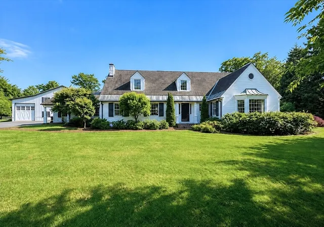 Homes for sale in Wilbraham, MA | 212 Springfield St, Wilbraham, MA 01095 | MLS# 73544240