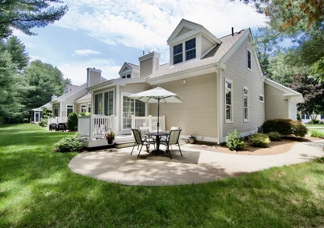 Homes for sale in Wilbraham, MA | 17 Spruce Dr #17, Wilbraham, MA 01095 | MLS# 73534574