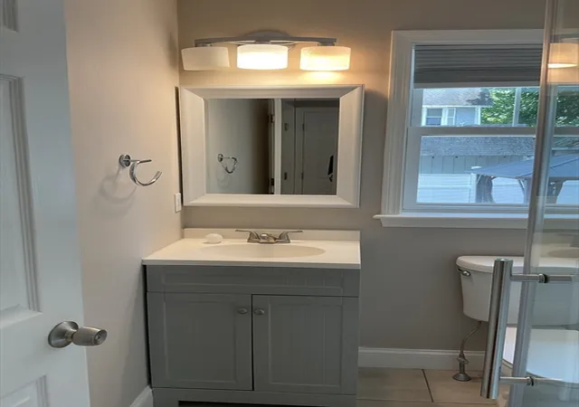 5th image of 36 Osgood St, Lowell, MA 01843