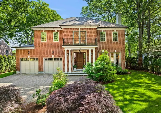 Homes for sale in Brookline, MA | 129 Rangeley Rd, Brookline, MA 02467 | MLS# 73532609