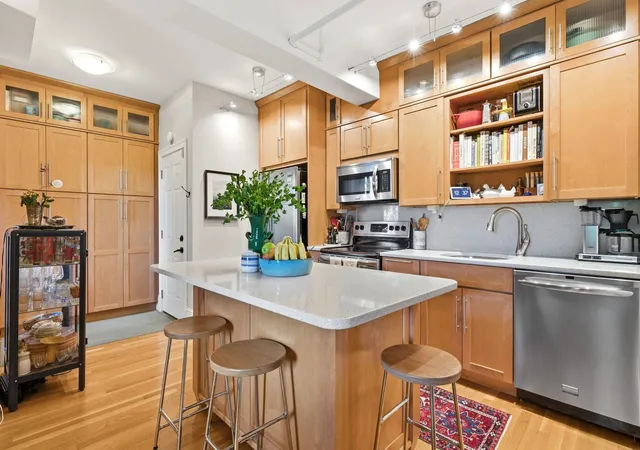 Listing Photo 1 - Condo for sale in building located at 127 Winthrop Rd, Brookline, MA 02445 - Unit #1A
