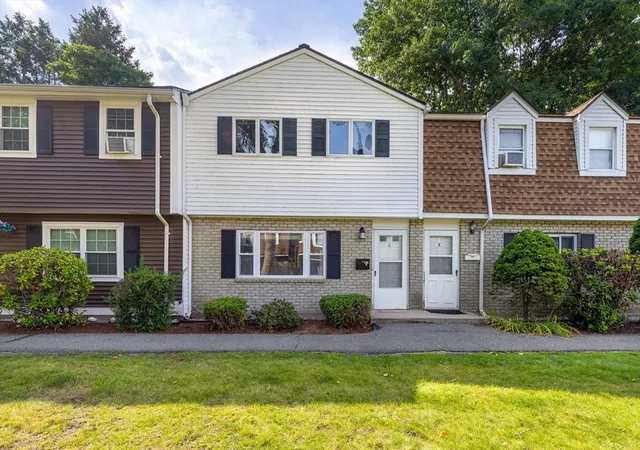 1st image of 130 Old Fery Rd #J, Haverhill, MA 01830 | MLS# 73559819