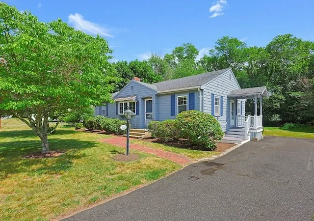Homes for sale in Stoughton, MA | 100 Atkinson Ave, Stoughton, MA 02072 | MLS# 73542065