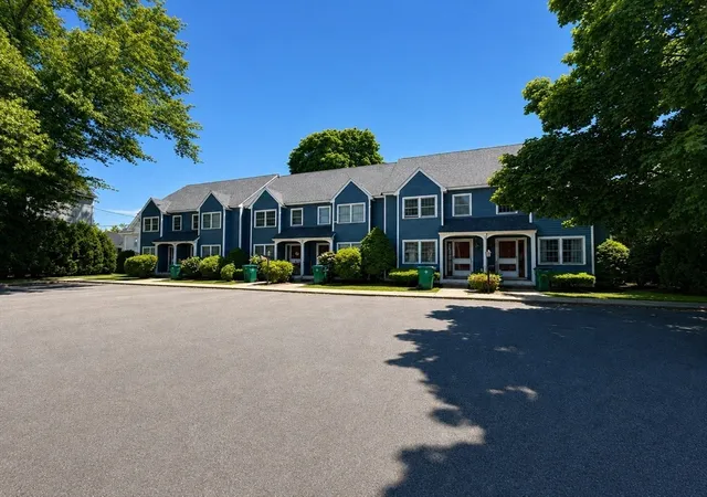 Homes for sale in Lowell, MA | 68 Dover St, Lowell, MA 01851 | Houzeo