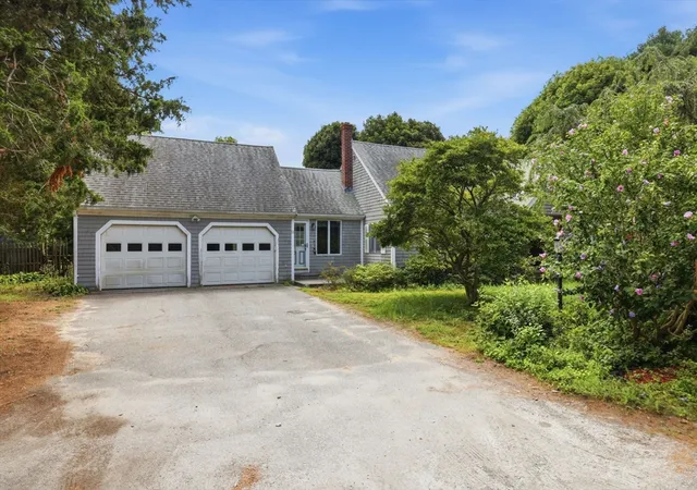2nd image of 11 Rogia Rd, West Yarmouth, MA 02673 | MLS# 73565054