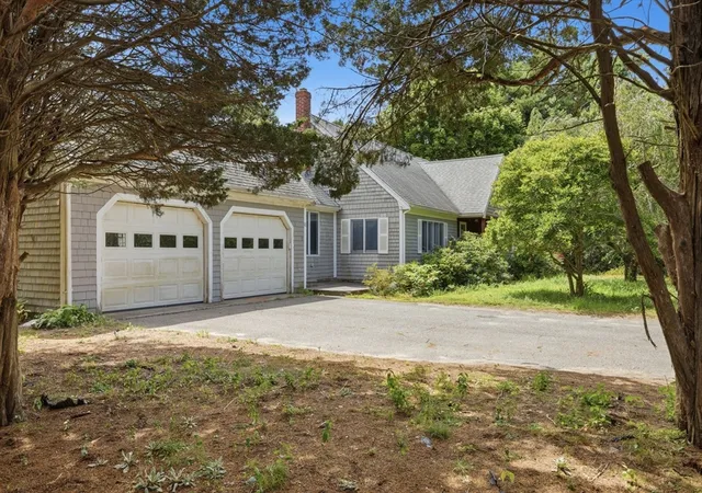 3rd image of 11 Rogia Rd, West Yarmouth, MA 02673 | MLS# 73565054