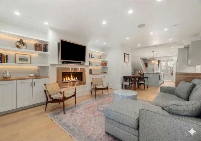 1st image of 530 E Broadway #1, South Boston, MA 02127 | MLS# 73566444