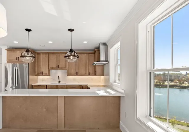 Listing Photo 3 - Condo for sale in building located at 16 Franklin St, Salem, MA 01970 - Unit #2501