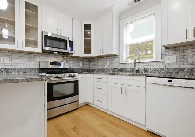 Photo 2 of Condo for sale at 28 Beecher Pl #B, Newton Center, MA 02459 | MLS# 73550540 | Listing updated on 2026-09-17