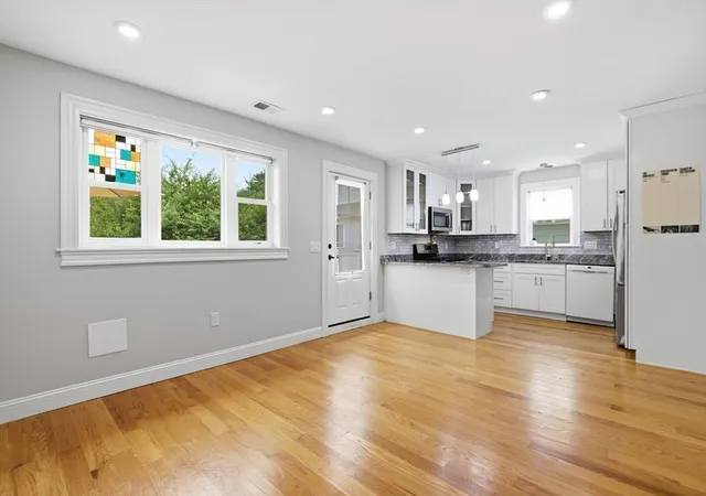 Photo 3 of Condo for sale at 28 Beecher Pl #B, Newton Center, MA 02459 | MLS# 73550540 | Listing updated on 2026-09-17
